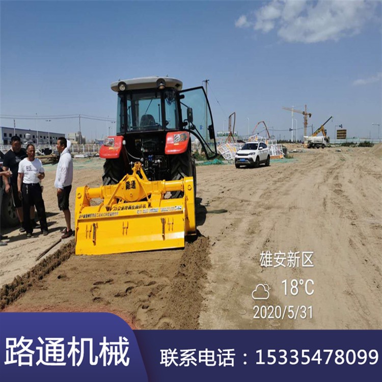 廠家直銷灰料撒布車 多功能大型撒布機(jī)價(jià)格 路通機(jī)械長期直供
