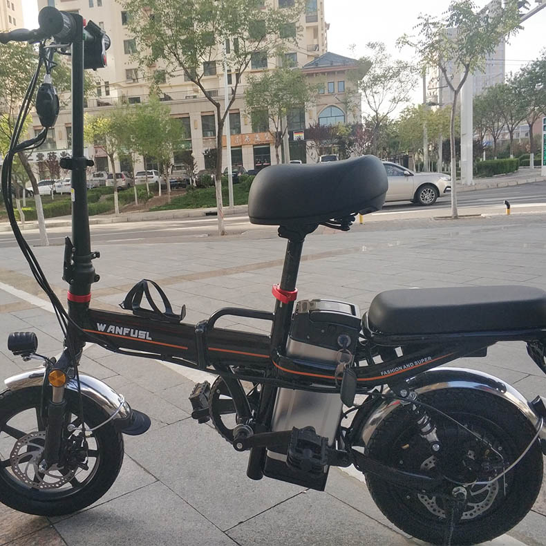 現(xiàn)貨直供迷你小型電動(dòng)車(chē) 2021新款 14寸鋰電池電動(dòng)車(chē)