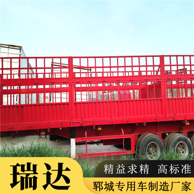 大型倉(cāng)欄車銷售 山東13米半掛車生產(chǎn)廠家 廠家批發(fā)