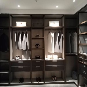 輕奢風(fēng)格衣帽間衣柜 圣蒂歐全屋定制