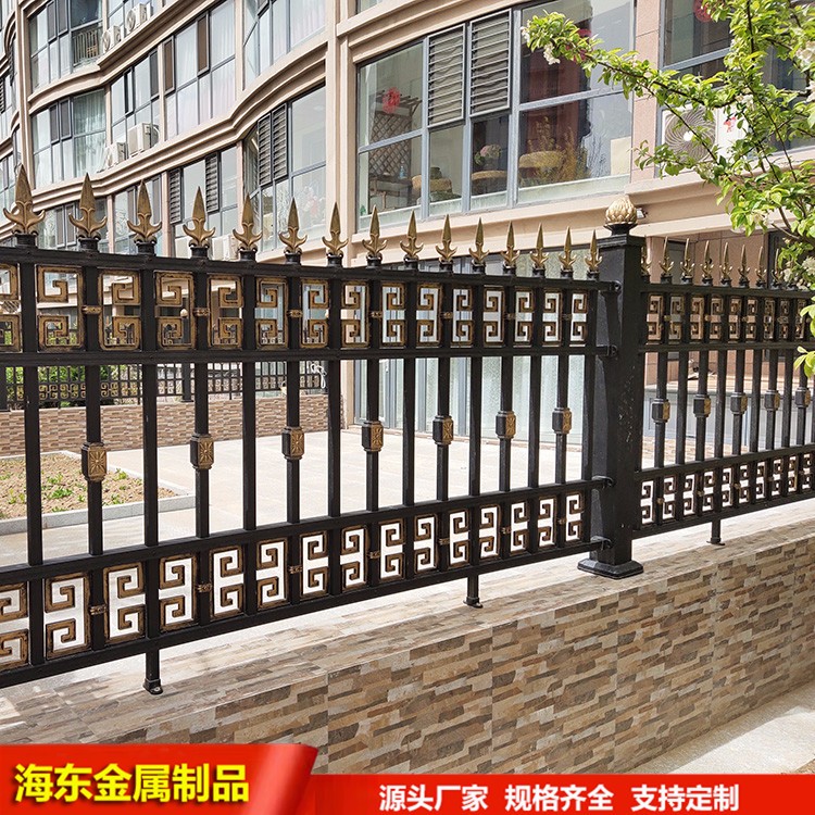 鋁合金別墅庭院圍欄 現(xiàn)代簡約圍墻護欄 鋁藝護欄廠家設(shè)計安裝